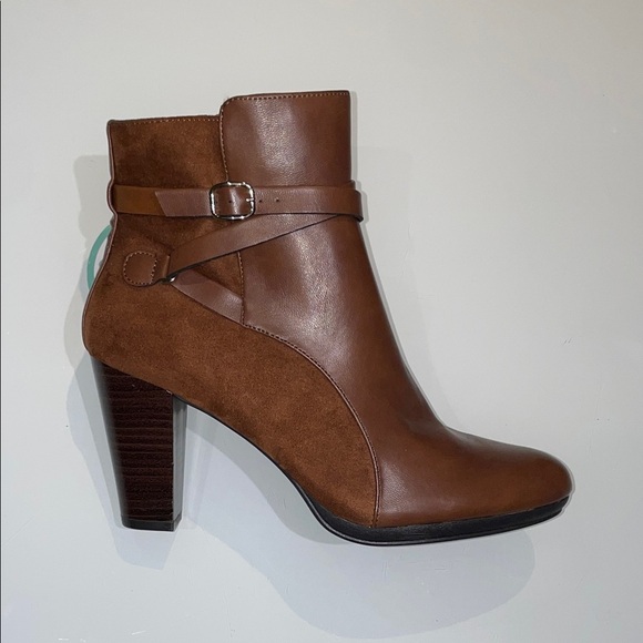 *NEW* Andrew Geller Ankle Booties - Picture 2 of 15
